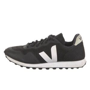 BN Veja Sneakers